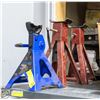 Image 1 : LOT OF 3 VARIOUS AXLE STANDS