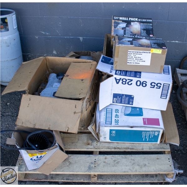 PALLET OF COMMERCIAL LIGHTING & TANK GAUGES