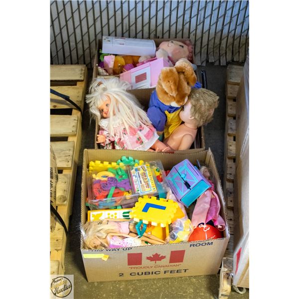 ESTATE BUNDLE - VINTAGE TOYS ASSORTED