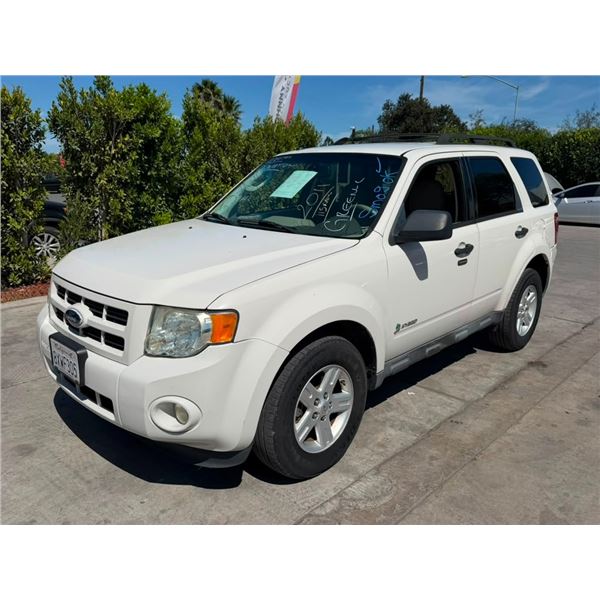 FORD  ESCAPE 2011 SALV-T-DON SMOG