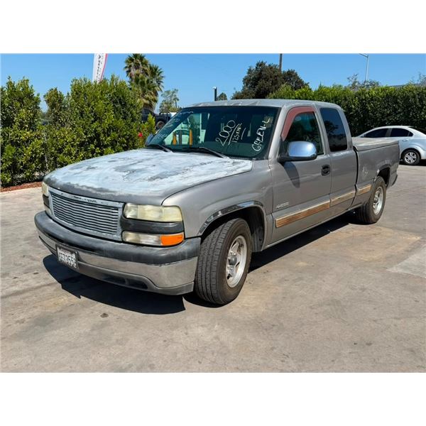 CHEV SILVERADO 2000 T-DONATION