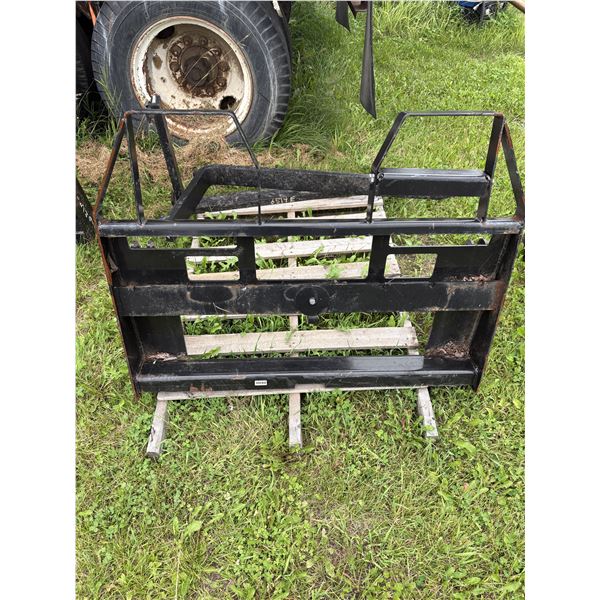 Tractor pallet forks