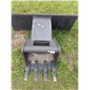 Image 1 : Skidsteer small toothed bucket