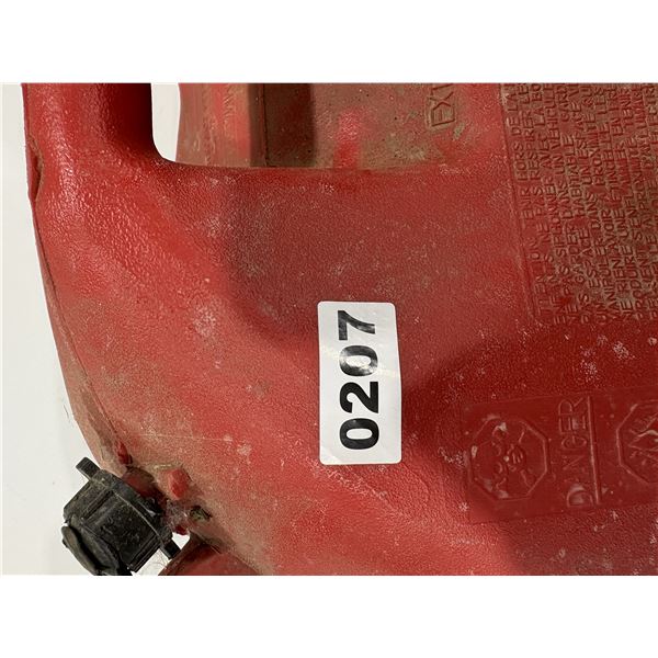 Skidoo rev chassis Jerry can