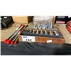 Image 1 : DUMONT MINUTE MAN KEYWAY BROACH SET IN WOODEN CASE