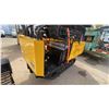 Image 3 : SDLANCH SDLD25 YELLOW RIDE ON GAS POWERED MINI CRAWLER DUMPER, 3 SPEED, 9" TRACKS, MANUAL DUMP BOX
