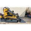 Image 3 : DLANCH SDLL60 YELLOW GAS POWERED MINI STAND ON SKID STEER WITH 7" RUBBER TRACKS & TOOLBOX