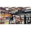 Image 9 : TOYOTA 8FGCU25 ORANGE 4,400 LBS CAPACITY 3 STAGE 189" MAST SOLID RUBBER TIRE SIT DOWN