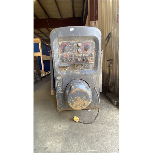 LINCOLN ELECTRIC CLASSIC 300D DIESEL POWERED INDUSTRIAL GENERATOR