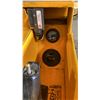 Image 6 : RAYMOND 20-4DR80TT 3000 LBS CAPACITY 2 STAGE 204" MAST ELECTRIC RIDE-ON REACH TRUCK, WIDE PALLET