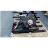Image 4 : 3PCS BLACK HYDRAULIC INDUSTRIAL MINI SKID STEER AUGER ATTACHMENT SET