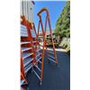 Image 2 : ALLRIGHT FXP300-06 HEAVY DUTY 6' ORANGE CARBON FIBER INDUSTRIAL PLATFORM LADDER