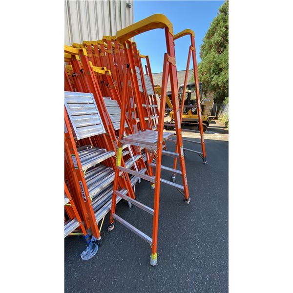 ALLRIGHT FXP300-04 HEAVY DUTY 4' ORANGE CARBON FIBER INDUSTRIAL PLATFORM LADDER