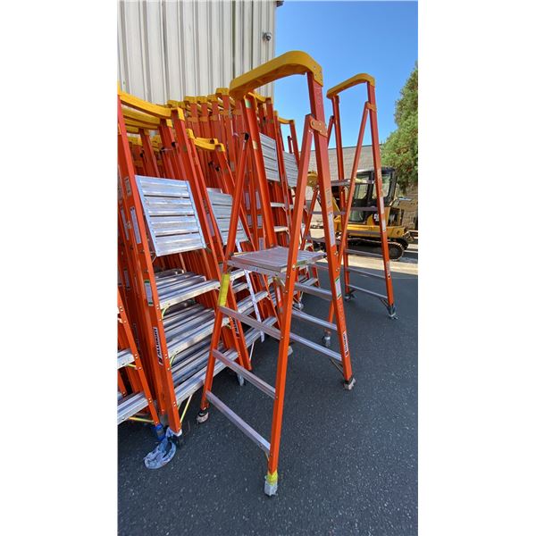 ALLRIGHT FXP300-04 HEAVY DUTY 4' ORANGE CARBON FIBER INDUSTRIAL PLATFORM LADDER