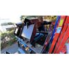 Image 3 : GIYI HWG44 72" SKID STEER HOLLOW WOOD GRABBER ATTACHMENT