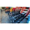 Image 6 : K302 EXCAVATOR QUICK HITCH EXCAVATOR ATTACHMENT *FITS 302 EXCAVATORS* & PAIR OF 7" RUBBER