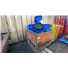 Image 2 : PALLET CRATE OF BLUE PLASTIC COMMERCIAL MINI TRANSPORT BARRELS WITH HANDLES / LIDS