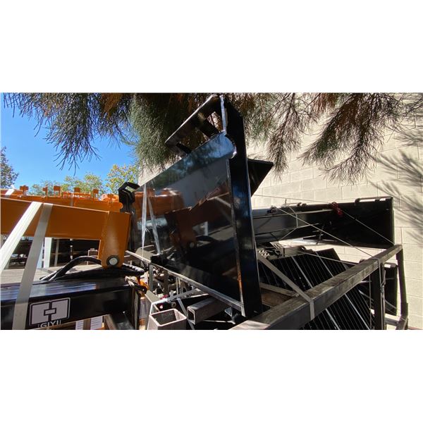 GIYI STB47 HEAVY DUTY SKID STEER TELESCOPIC BOOM ATTACHMENT, MAX LENGTH 131", 47" MAX REACH, 3300LB