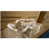 Image 2 : BOX OF RETSING COMMERCIAL CLEAR SAFETY GOGGLES