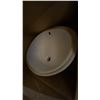 Image 5 : SHELF OF FOUR ASSORTED VANITY PORCELAIN SINKS AND THREE DRAINS