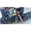 Image 9 : 2014 HINO 195H HYBRID, 2DR FLAT DECK, WHITE, VIN JHHHPM2H0EK001120,