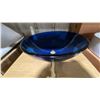 Image 4 : 5 ASSORTED PORCELAIN SINKS & 1 BLUE GLASS SINK
