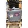 Image 10 : 2001 YALE OS030BEN24TE105 STAND ON ELECTRIC ORDER PICKER WITH 6483.1 HOURS, 24 VOLT BATTERY, 2500LB