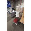 Image 1 : METAL MOBILE CHAIR DOLLY