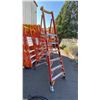 Image 1 : WERNER PODIUM 6' ORANGE CARBON FIBER INDUSTRIAL PLATFORM LADDER