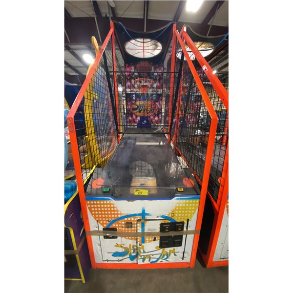 LAI GAMES SLAM 'N' JAM BASKETBALL HOOP COMMERCIAL COIN OPERATED ARCADE TICKET REDEMPTION MACHINE