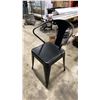 Image 2 : 4 METAL CURVED BACK MODERN CAFE CHAIRS