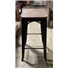 Image 2 : STACK OF 4 METAL MODERN BAR HEIGHT STOOLS
