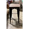 Image 2 : STACK OF 4 METAL MODERN BAR HEIGHT STOOLS