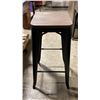 Image 2 : STACK OF 4 METAL MODERN BAR HEIGHT STOOLS