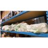 Image 1 : SHELF OF ASSORTED RESTAURANT TAKE-OUT CUPS & ITEMS