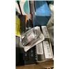 Image 5 : 2 SMALL BOXES OF ASSORTED VAPES AND VAPING PRODUCTS