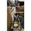 Image 3 : MOTOMASTER 3 TON LOW PROFILE VEHICLE JACK