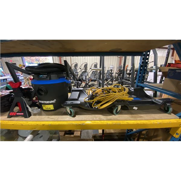 PAIR OF MOTOMASTER 3 TON JACK STANDS, MASTERVAC 18.9L SHOP VAC WITH HOSE, CERTIFIED LOW PROFILE