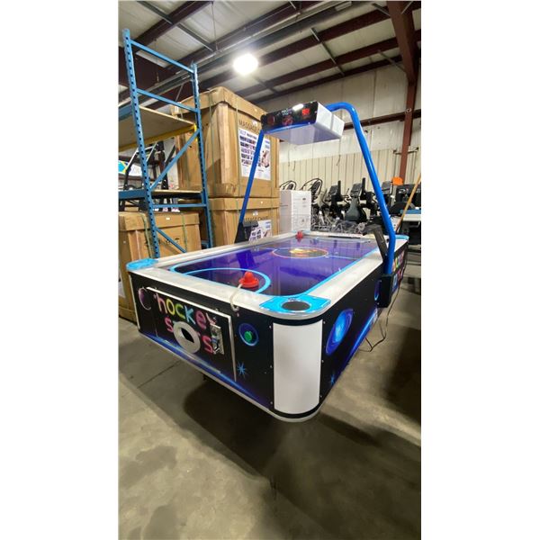 HOCKEY STARS COMMERCIAL COIN OPERATED MOBILE AIR HOCKEY TABLE WITH OVERHEAD DIGITAL DISPLAY