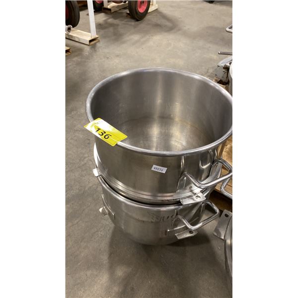 2- 16" DIAMETER LARGE QUART MIXING BOWLS
