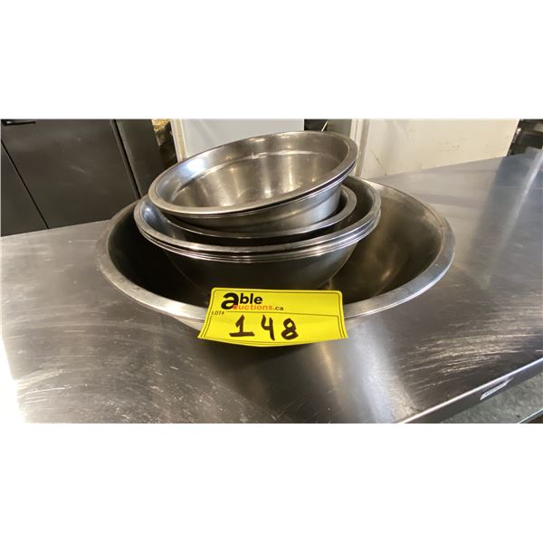 10 STAINLESS STEEL ASSORTED SIZED COMMERCIAL MIXING BOWLS
