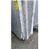 Image 3 : 1 STONE COUNTERTOP SLAB WHITE WITH GREY GRAIN APPROX 10' 3"L X 4' 2"W X 1 1/4" THICK