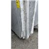 Image 3 : 1 STONE COUNTERTOP SLAB WHITE WITH GREY GRAIN APPROX 10' 3"L X 4' 2"W X 1 1/4" THICK