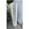 Image 2 : 1 STONE COUNTERTOP SLAB WHITE WITH GREY GRAIN APPROX 10' 3"L X 4' 2"W X 1 1/4" THICK