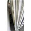 Image 3 : 1 WHITE STONE COUNTERTOP SLAB APPROX 10' 7"L X 5' 4"W X 3/4" THICK