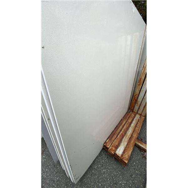 1 WHITE STONE COUNTERTOP SLAB APPROX 10' 7"L X 5' 4"W X 3/4" THICK