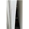 Image 2 : 1 WHITE STONE COUNTERTOP SLAB APPROX 10' 7"L X 5' 4"W X 3/4" THICK