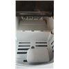 Image 10 : Insignia NS-AF50BK2-C Digital Air Fryer and Frigidaire EFI206-COPPER Ice Maker