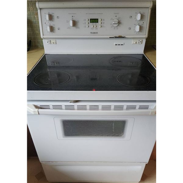 Beaumark Model 18571-1 Self-Cleaning Range with Induction Cooktop