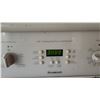 Image 4 : Beaumark Model 18571-1 Self-Cleaning Range with Induction Cooktop